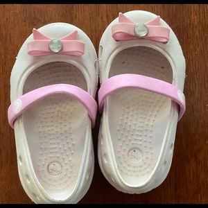 VGUC Two Tone Pink Mary Jane Crocs For Your Little Walker!